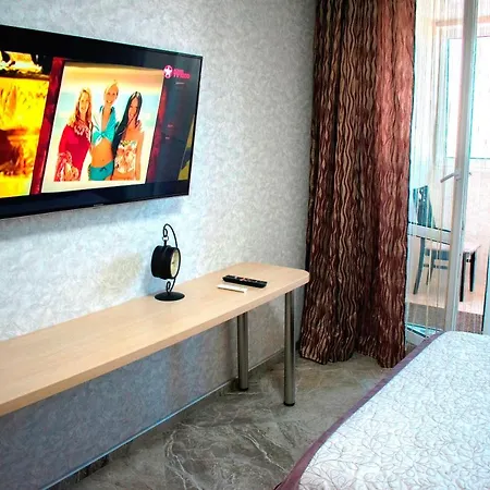 Jacuzzi KingSizeКровать 55SmartTV Исторический центр - Минск Апартаменты